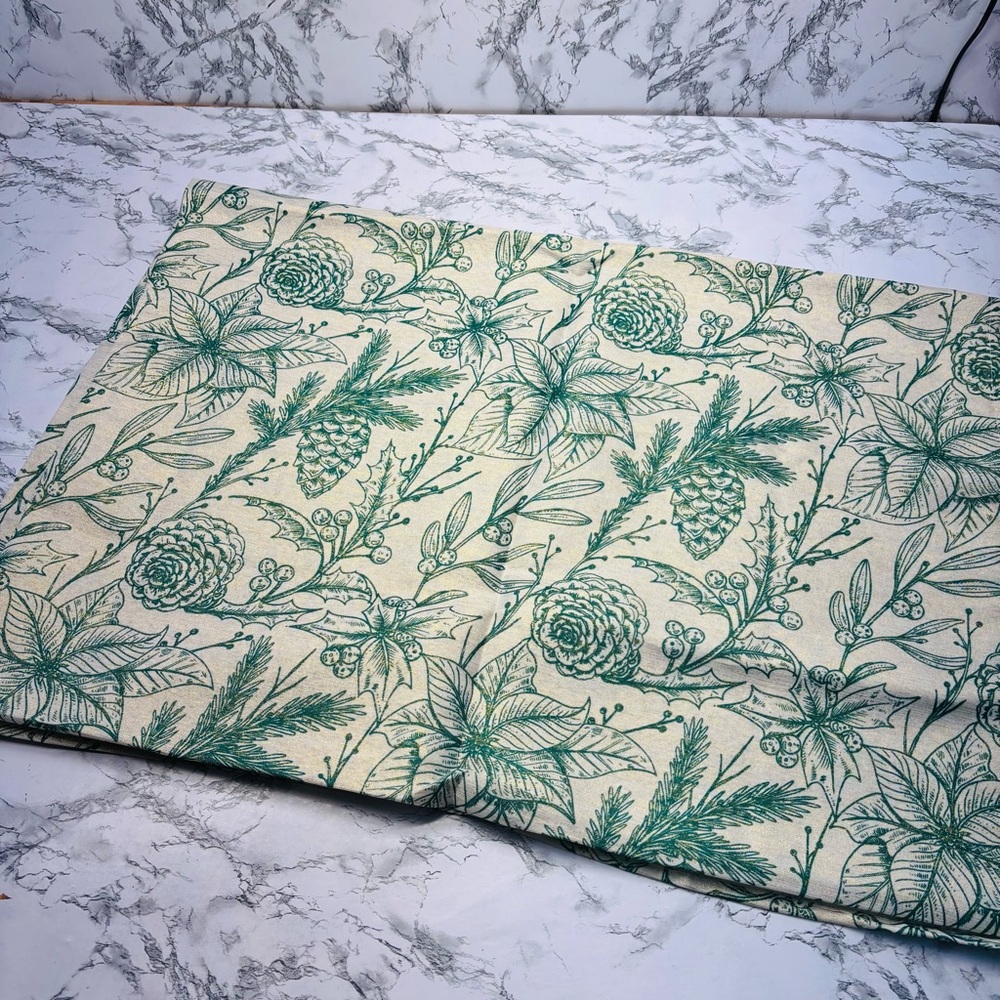 Floral Green Metallic Pinecone Poinsettia Dining Cloth Linen